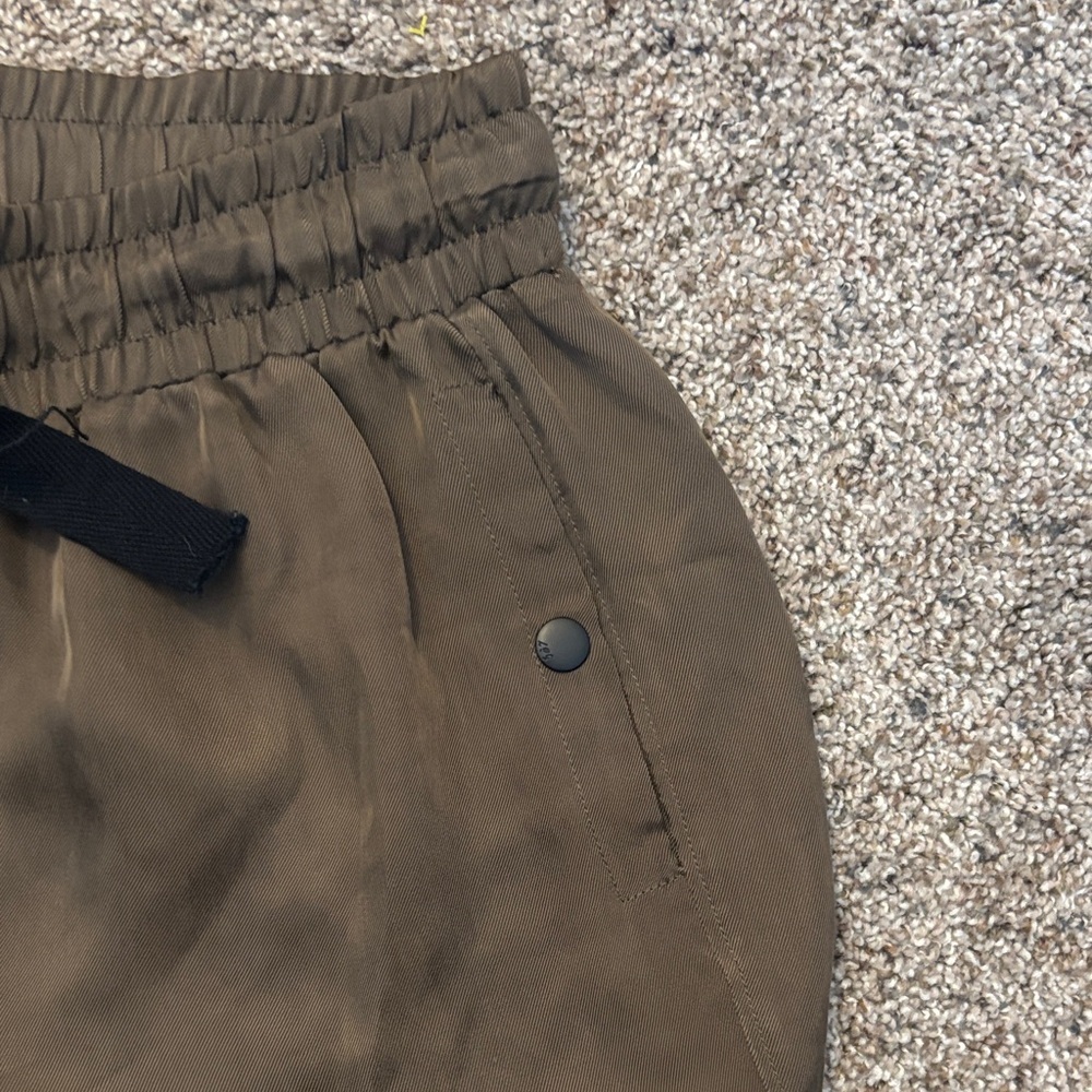 Cinq a Sept High Waist Tova Shorts Size Small - Picture 6 of 10